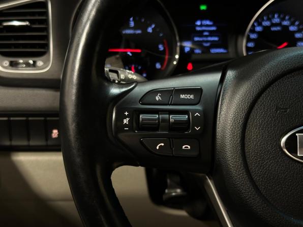 Kia Carnival III с пробегом 2020 года, цена 2 899 000 рублей, 123494 км, минивэн, Автокод Объявления