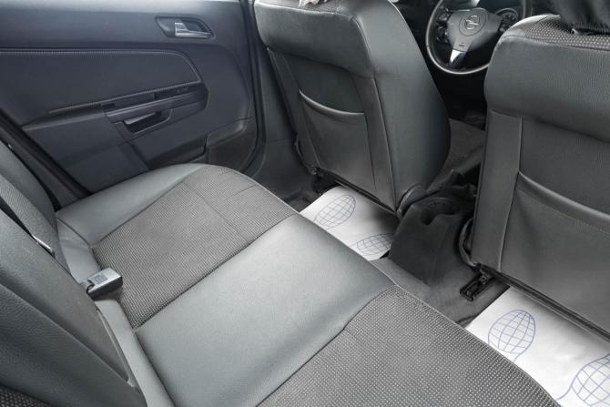 Opel Astra H Рестайлинг с пробегом 2007 года, цена 579 000 рублей, 310000 км, седан, Автокод Объявления