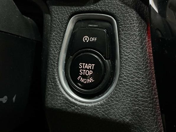 BMW 3 серии VI (F3x) Рестайлинг с пробегом 2017 года, цена 1 897 000 рублей, 214146 км, седан, Автокод Объявления