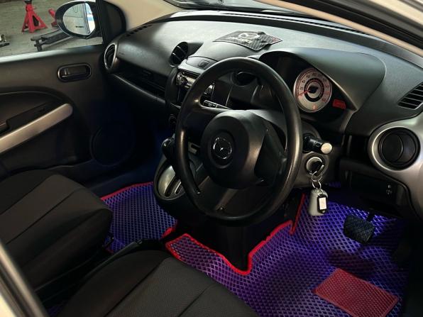 Mazda Demio III (DE) с пробегом 2007 года, цена 575 000 рублей, 224935 км, хэтчбек, Автокод Объявления