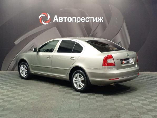 Skoda Octavia II (A5) Рестайлинг с пробегом 2012 года, цена 900 000 рублей, 234878 км, лифтбек, Автокод Объявления