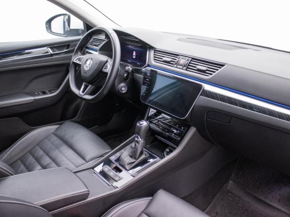 Skoda Superb III Рестайлинг с пробегом 2024 года, цена 3 475 000 рублей, 42968 км, лифтбек, Автокод Объявления