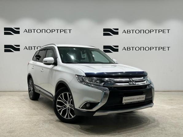 Mitsubishi Outlander III Рестайлинг 3 с пробегом 2018 года, цена 1 399 000 рублей, 218369 км, внедорожник, Автокод Объявления