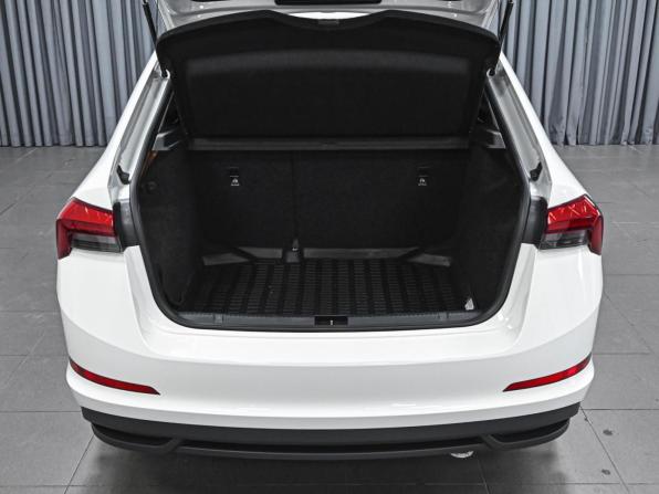 Skoda Rapid II с пробегом 2021 года, цена 1 650 000 рублей, 52741 км, лифтбек, Автокод Объявления