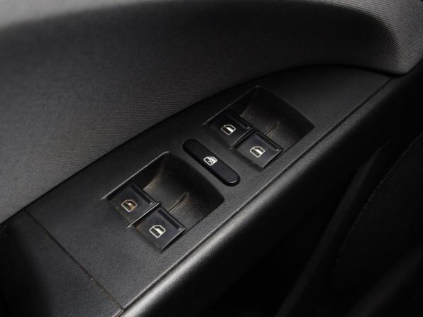 SEAT Leon II Рестайлинг с пробегом 2011 года, цена 1 069 000 рублей, 79872 км, хэтчбек, Автокод Объявления