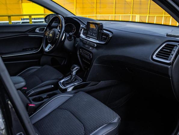 Kia Ceed III с пробегом 2019 года, цена 1 569 000 рублей, 150000 км, универсал, Автокод Объявления