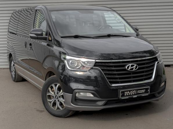 Hyundai H-1 II Рестайлинг 2 с пробегом 2021 года, цена 3 700 000 рублей, 73071 км, минивэн, Автокод Объявления