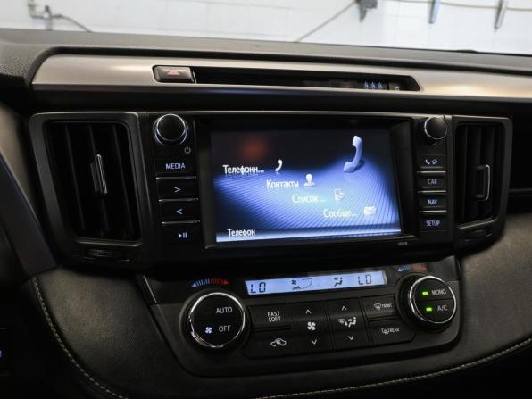 Toyota RAV4 IV (XA40) Рестайлинг с пробегом 2017 года, цена 2 349 000 рублей, 136651 км, внедорожник, Автокод Объявления