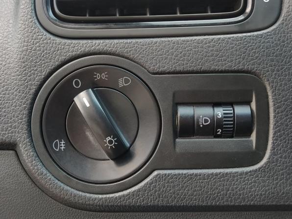 Volkswagen Polo V с пробегом 2015 года, цена 719 000 рублей, 217489 км, седан, Автокод Объявления