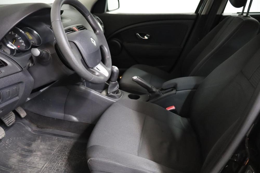 Renault Fluence I Санкт-Петербург  - изображение 8