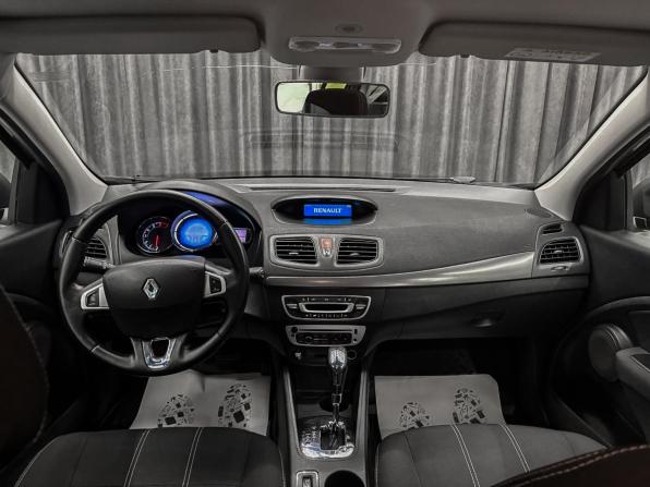 Renault Fluence I Рестайлинг с пробегом 2016 года, цена 829 000 рублей, 158000 км, седан, Автокод Объявления