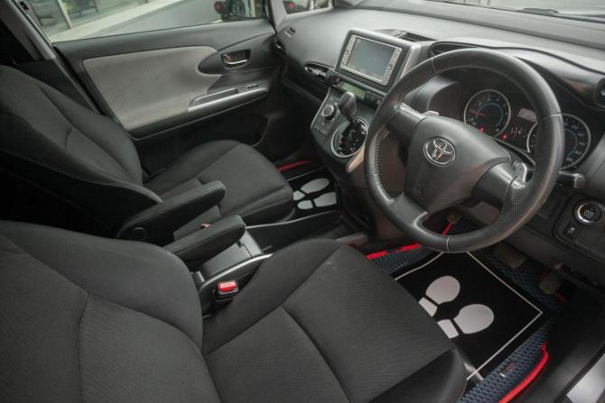 Toyota Wish II с пробегом 2009 года, цена 1 198 000 рублей, 217900 км, минивэн, Автокод Объявления