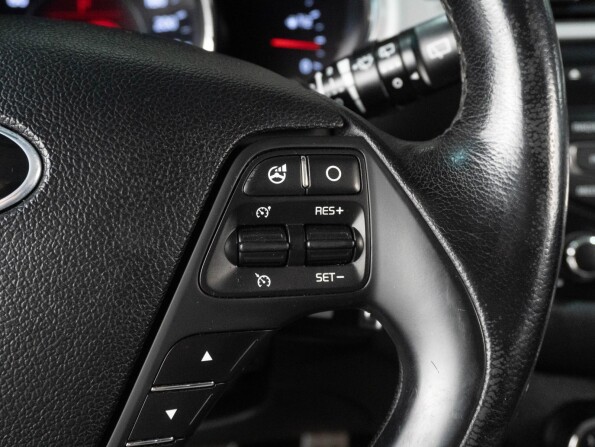 Kia Ceed II с пробегом 2014 года, цена 1 249 000 рублей, 173189 км, хэтчбек, Автокод Объявления
