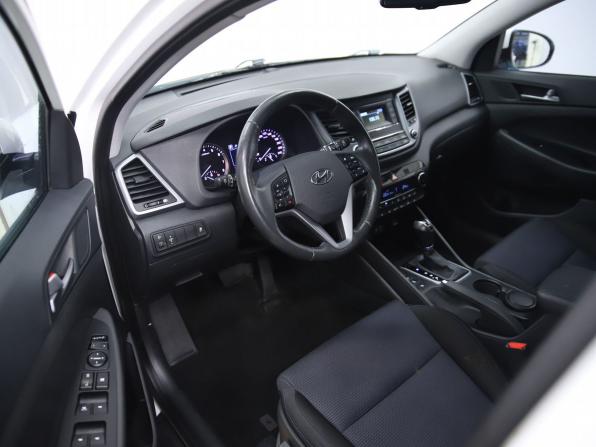 Hyundai Tucson III с пробегом 2015 года, цена 1 990 000 рублей, 111218 км, внедорожник, Автокод Объявления