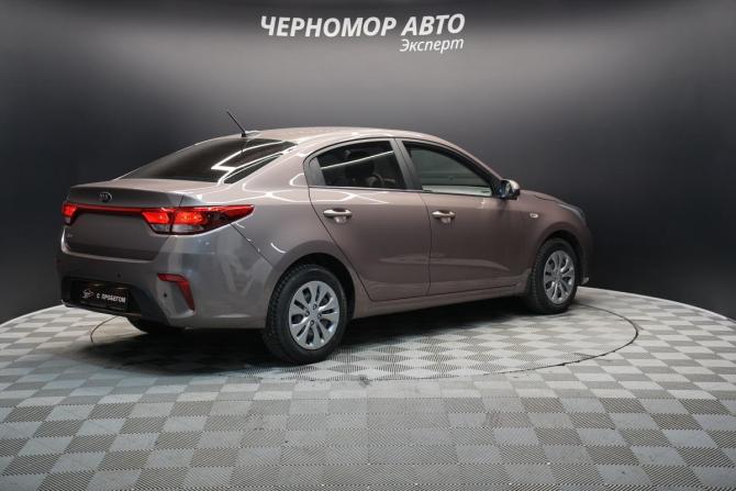 Kia Rio IV с пробегом 2020 года, цена 1 545 000 рублей, 76752 км, седан, Автокод Объявления