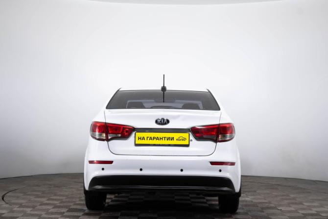 Kia Rio III Рестайлинг с пробегом 2017 года, цена 669 000 рублей, 180000 км, седан, Автокод Объявления