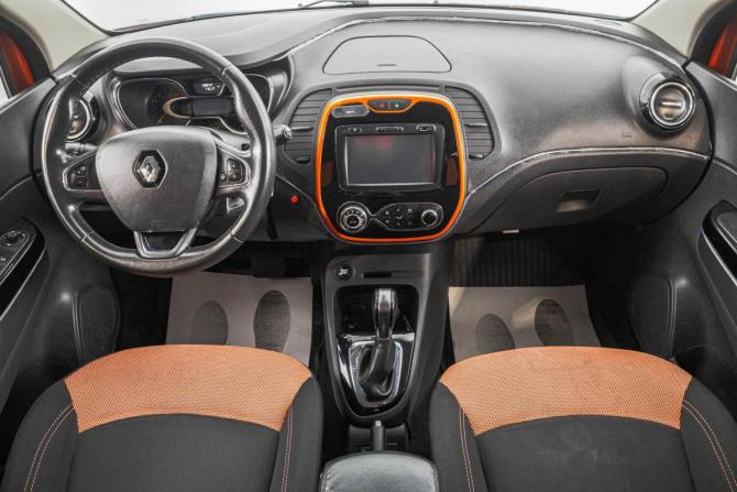 Renault Kaptur I с пробегом 2016 года, цена 1 359 000 рублей, 139800 км, внедорожник, Автокод Объявления