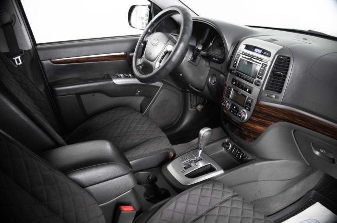 Hyundai Santa Fe II Рестайлинг с пробегом 2010 года, цена 1 349 000 рублей, 357486 км, внедорожник, Автокод Объявления