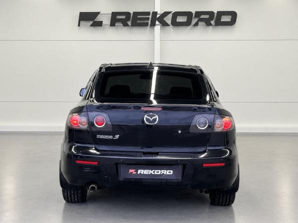 Mazda 3 I (BK) Рестайлинг с пробегом 2007 года, цена 639 000 рублей, 205599 км, седан, Автокод Объявления