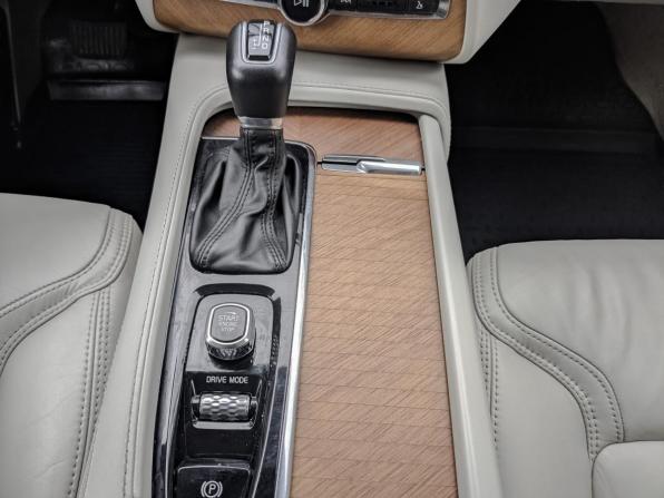 Volvo XC90 II с пробегом 2018 года, цена 3 245 000 рублей, 200505 км, внедорожник, Автокод Объявления