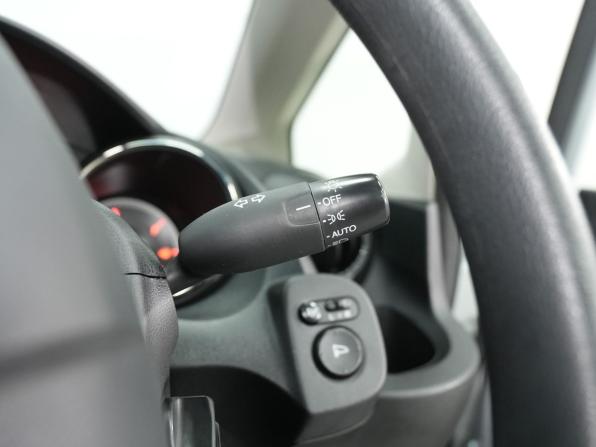 Honda Fit II с пробегом 2013 года, цена 1 040 000 рублей, 57000 км, хэтчбек, Автокод Объявления