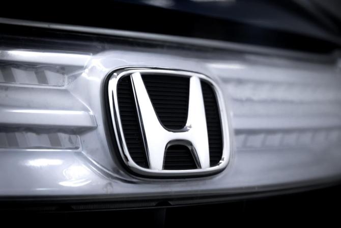 Honda Freed I Рестайлинг с пробегом 2013 года, цена 1 099 000 рублей, 202831 км, компактвэн, Автокод Объявления