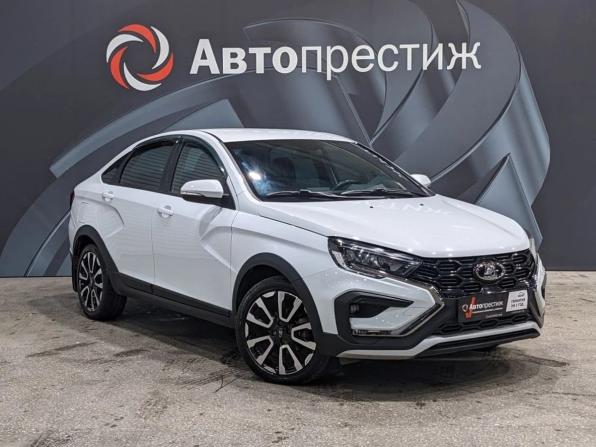 Lada (ВАЗ) Vesta I Рестайлинг (NG) с пробегом 2023 года, цена 1 335 000 рублей, 60357 км, седан, Автокод Объявления