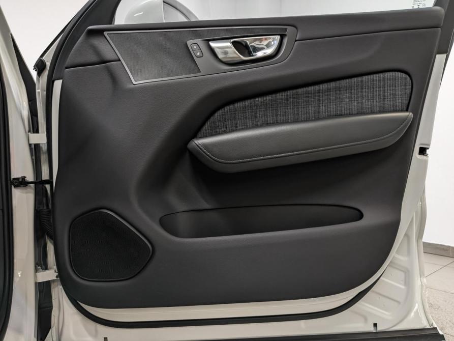 Volvo XC60 II Рестайлинг Санкт-Петербург  - изображение 24