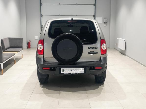Chevrolet Niva I Рестайлинг с пробегом 2013 года, цена 527 053 рубля, 117890 км, внедорожник, Автокод Объявления