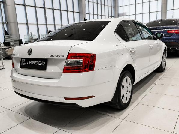 Skoda Octavia III (A7) Рестайлинг с пробегом 2018 года, цена 1 450 000 рублей, 168001 км, лифтбек, Автокод Объявления
