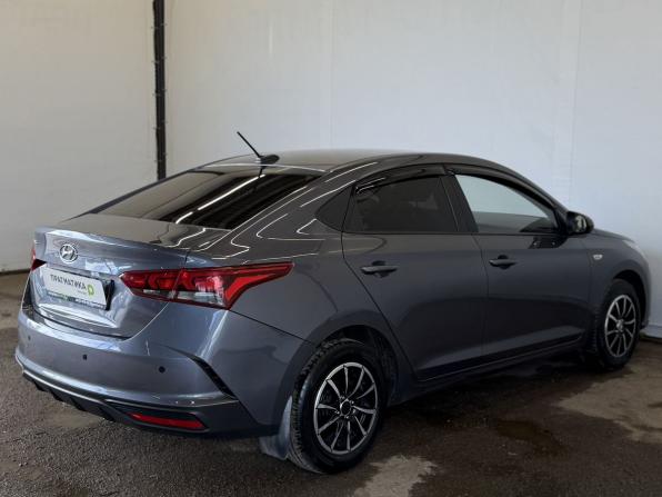 Hyundai Solaris II Рестайлинг с пробегом 2022 года, цена 1 490 000 рублей, 77700 км, седан, Автокод Объявления