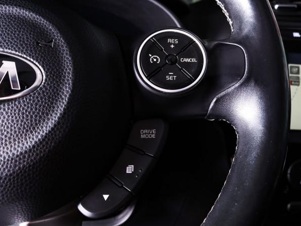 Kia Soul II Рестайлинг с пробегом 2017 года, цена 1 949 000 рублей, 48425 км, хэтчбек, Автокод Объявления