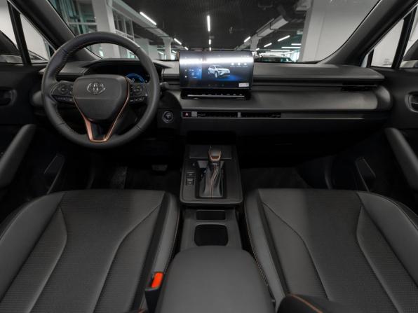 Toyota Corolla Cross I Рестайлинг с пробегом 2025 года, цена 3 750 000 рублей, 25 км, внедорожник, Автокод Объявления