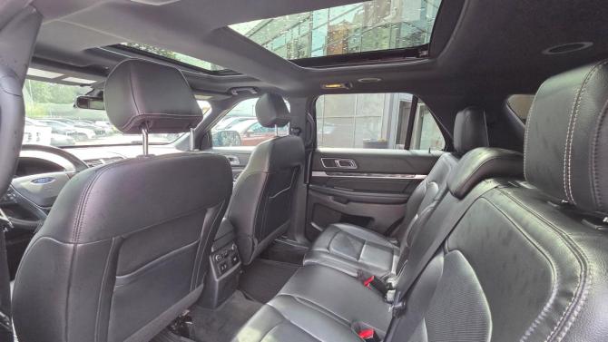 Ford Explorer V Рестайлинг с пробегом 2018 года, цена 2 399 000 рублей, 208300 км, внедорожник, Автокод Объявления