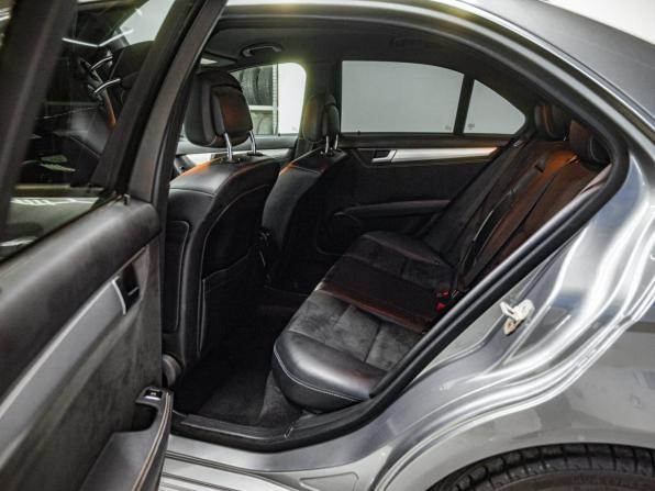 Mercedes-Benz C-Класс III (W204) Рестайлинг с пробегом 2013 года, цена 1 340 000 рублей, 309190 км, седан, Автокод Объявления