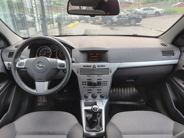 Opel Astra H Рестайлинг с пробегом 2014 года, цена 512 000 рублей, 140524 км, седан, Автокод Объявления