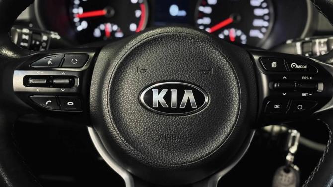 Kia Rio IV Рестайлинг с пробегом 2020 года, цена 1 680 000 рублей, 74100 км, седан, Автокод Объявления