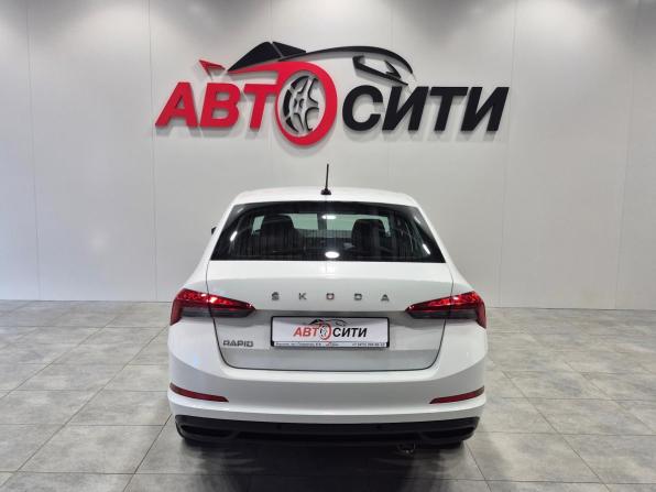 Skoda Rapid II с пробегом 2021 года, цена 1 739 000 рублей, 46160 км, лифтбек, Автокод Объявления