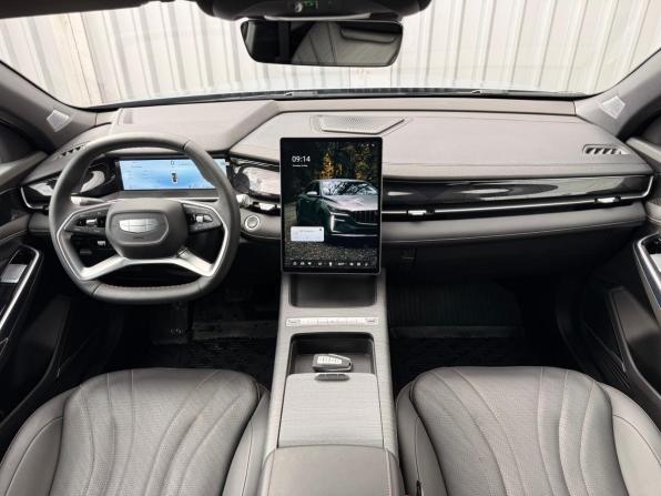 Geely Preface I с пробегом 2024 года, цена 2 890 000 рублей, 1716 км, седан, Автокод Объявления
