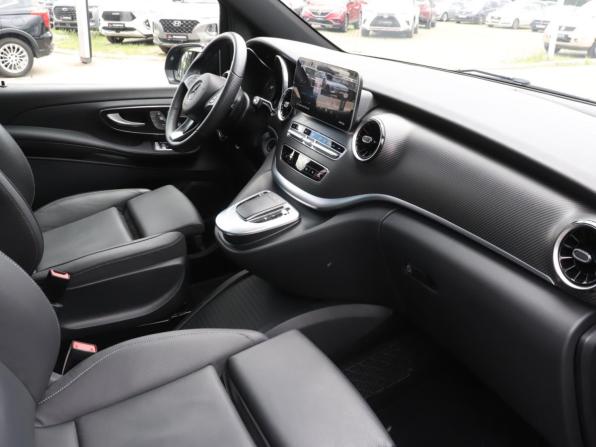 Mercedes-Benz V-Класс III (W447) Рестайлинг с пробегом 2023 года, цена 8 910 000 рублей, 6008 км, минивэн, Автокод Объявления