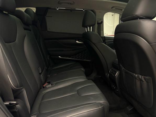 Hyundai Santa Fe IV Рестайлинг с пробегом 2021 года, цена 3 689 000 рублей, 44550 км, внедорожник, Автокод Объявления