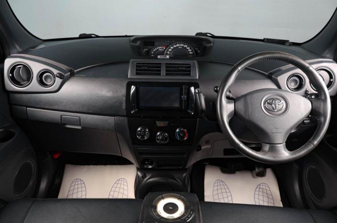 Toyota bB II Рестайлинг с пробегом 2013 года, цена 999 000 рублей, 123000 км, компактвэн, Автокод Объявления
