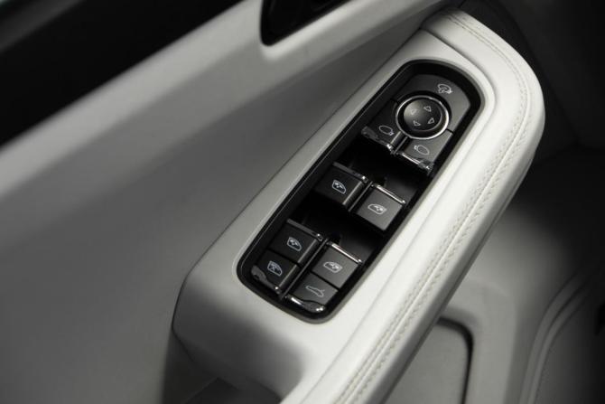 Porsche Macan I Рестайлинг с пробегом 2020 года, цена 5 150 000 рублей, 80000 км, внедорожник, Автокод Объявления