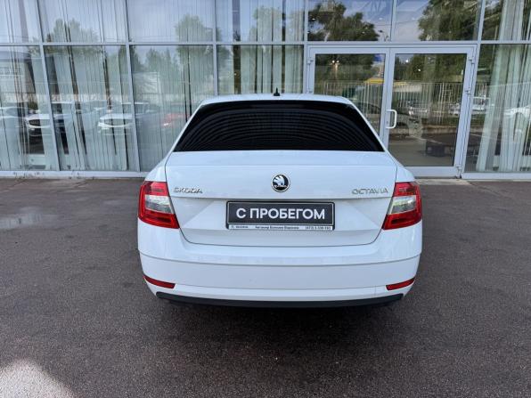 Skoda Octavia III (A7) Рестайлинг с пробегом 2019 года, цена 1 663 000 рублей, 100399 км, лифтбек, Автокод Объявления