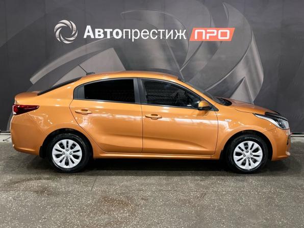 Kia Rio IV с пробегом 2017 года, цена 1 315 000 рублей, 89419 км, седан, Автокод Объявления