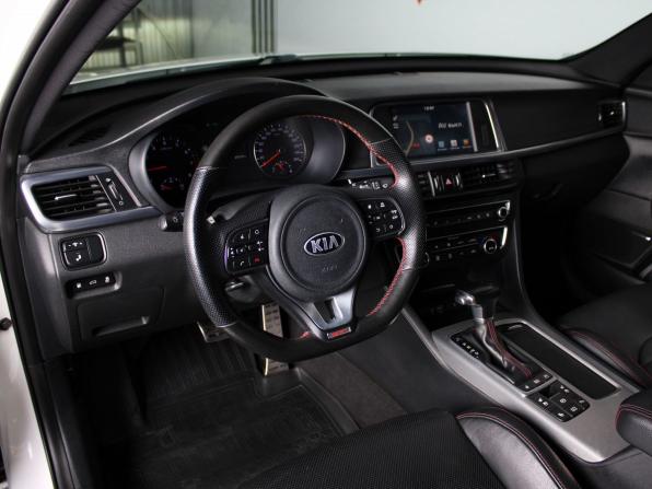 Kia Optima IV с пробегом 2017 года, цена 1 899 000 рублей, 189000 км, седан, Автокод Объявления