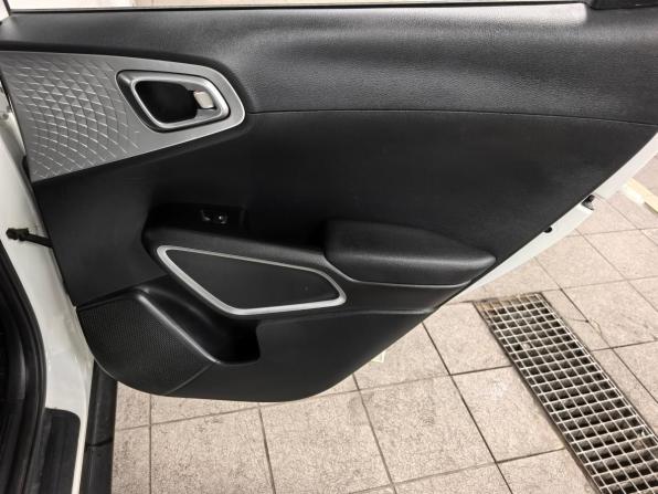 Kia Soul III с пробегом 2022 года, цена 1 850 000 рублей, 47000 км, хэтчбек, Автокод Объявления