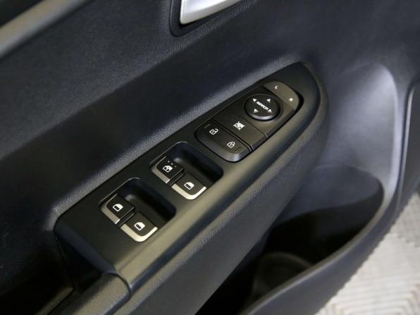 Kia Rio IV с пробегом 2019 года, цена 1 570 000 рублей, 91815 км, хэтчбек, Автокод Объявления