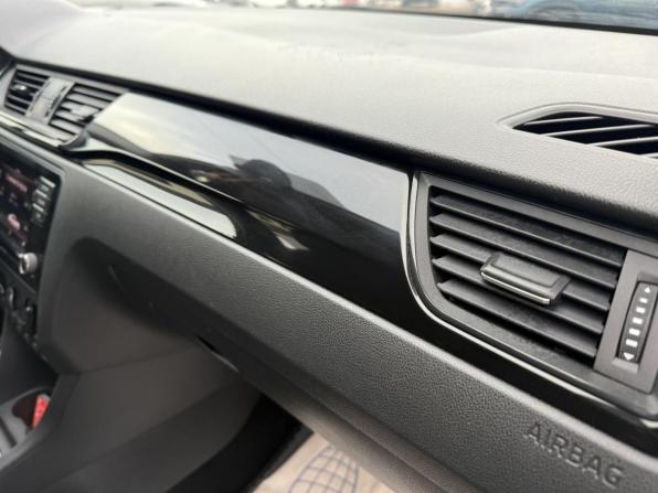 Skoda Rapid I Рестайлинг с пробегом 2018 года, цена 899 000 рублей, 204681 км, лифтбек, Автокод Объявления