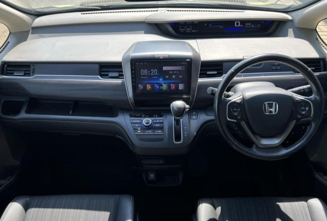 Honda Freed II с пробегом 2018 года, цена 1 320 000 рублей, 88446 км, компактвэн, Автокод Объявления